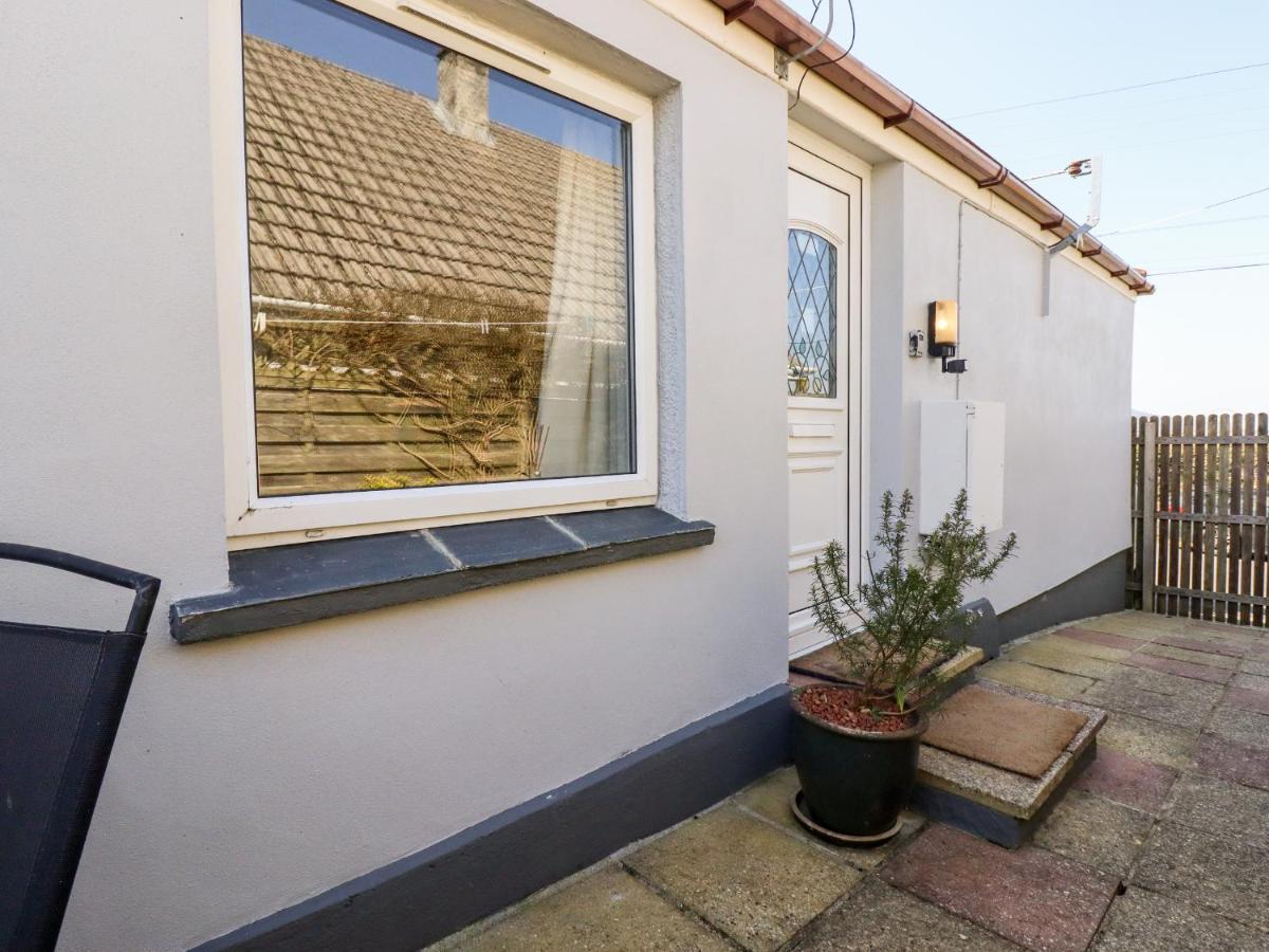 The Annexe, Laburnum